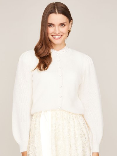 Strickjacke in Weiss