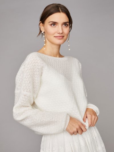 Cremefarbener Braut-Pullover mit tiefem V-Ausschnitt hinten Cremefarbener Braut-Pullover mit tiefem V-Ausschnitt hinten