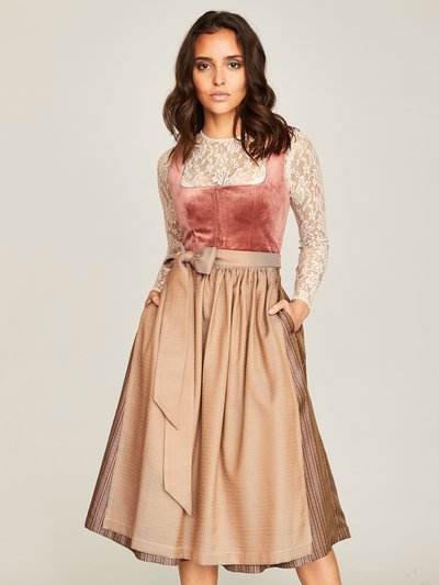 Pflaumenfarbenes Dirndl mit zwei Schürzen Pflaumenfarbenes Dirndl mit zwei Schürzen
