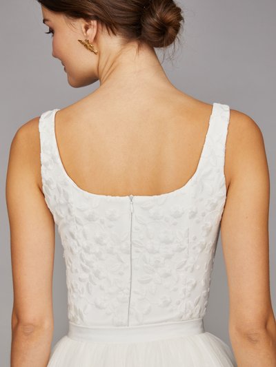 Cremefarbener Braut-Body mit Balkonnette-Ausschnitt Cremefarbener Braut-Body mit Balkonnette-Ausschnitt