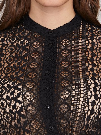 Dirndlbluse in Schwarz mit Flügelarm