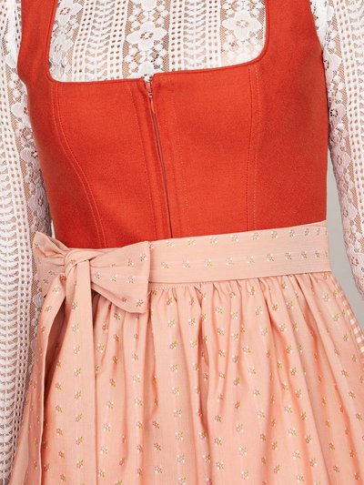 Orangefarbenes Dirndl mit Leinen-Mieder Orangefarbenes Dirndl mit Leinen-Mieder