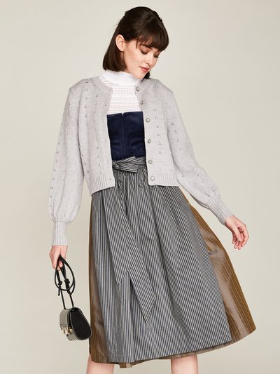Dunkelblaues Dirndl mit zwei Schürzen Dunkelblaues Dirndl mit zwei Schürzen