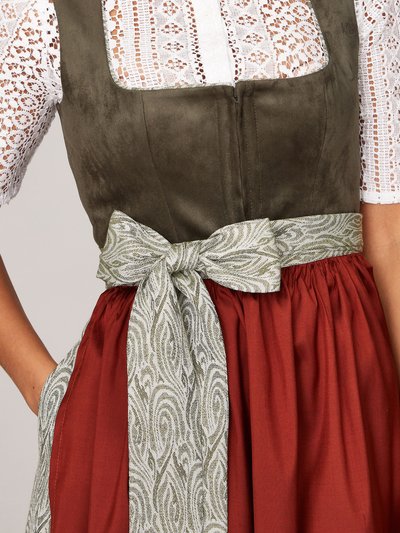 Khaki grünes Dirndl im Animalprint Khaki grünes Dirndl im Animalprint