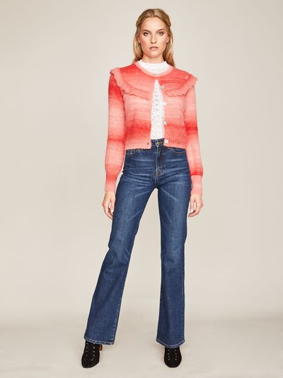 Moderne Strickjacke in Koralle Moderne Strickjacke in Koralle