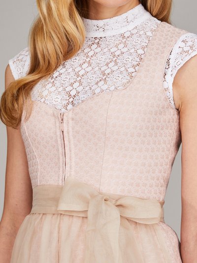 Hellrosa Dirndl mit Herzausschnitt Hellrosa Dirndl mit Herzausschnitt