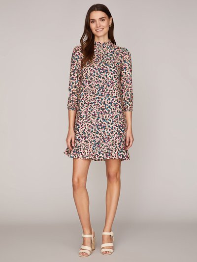 Kurzes Kleid mit Blumenmuster Kurzes Kleid mit Blumenmuster