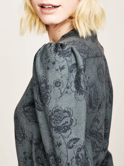 Blaues Kleid mit floralem Muster und Taillengürtel Blaues Kleid mit floralem Muster und Taillengürtel