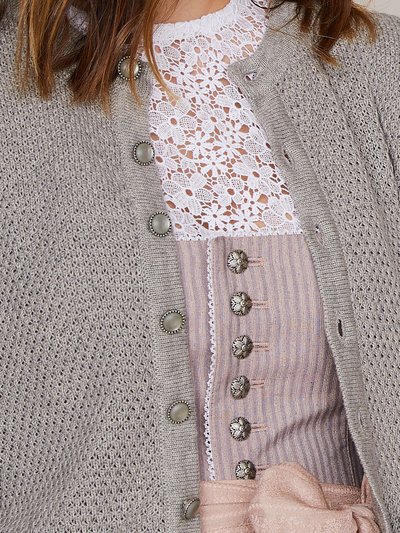 Hellgraue Strickjacke mit Kaschmiranteil Hellgraue Strickjacke mit Kaschmiranteil