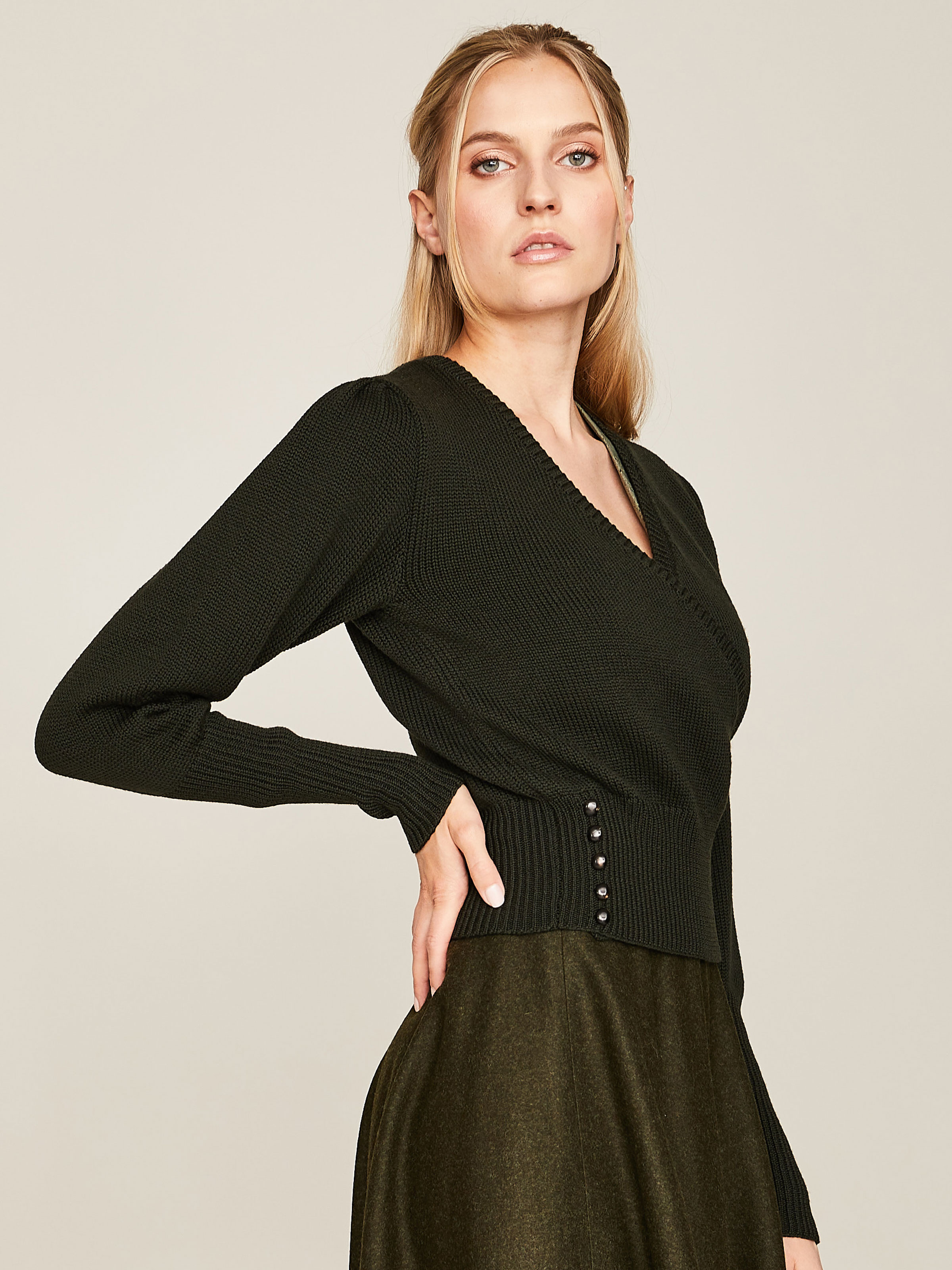 Dunkelgrüner Pullover aus Merinowolle Dunkelgrüner Pullover aus Merinowolle