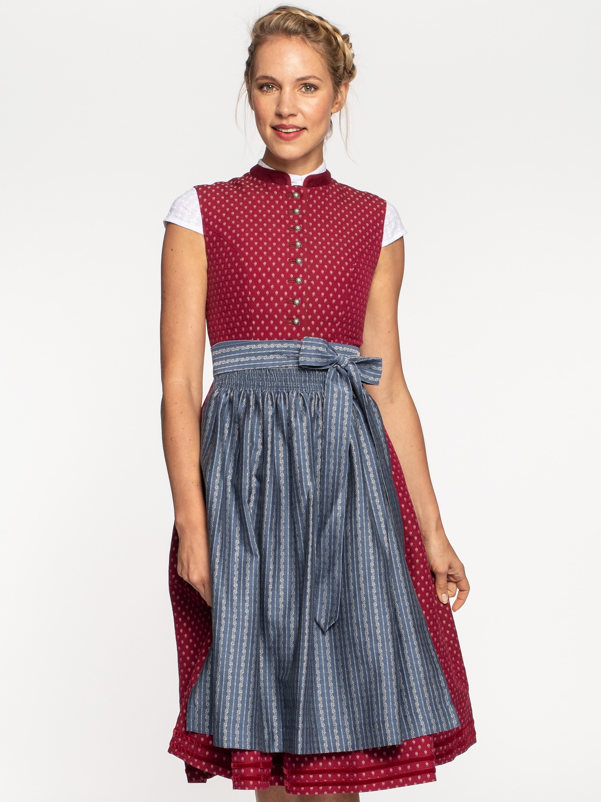 Rotes Dirndl hochgeschlossen Rotes Dirndl hochgeschlossen