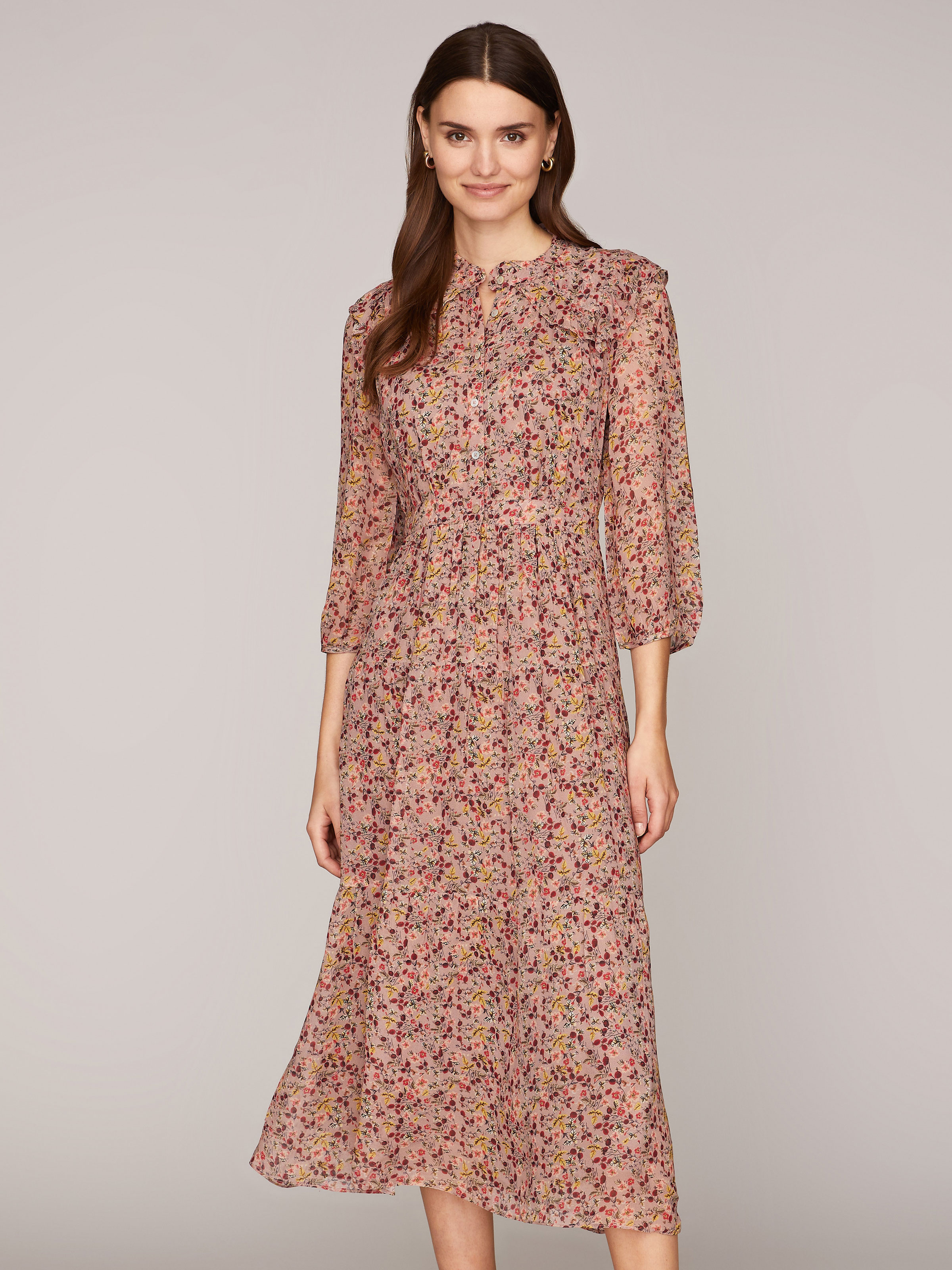 Chiffonkleid mit Blumenmuster und Rüschen Chiffonkleid mit Blumenmuster und Rüschen