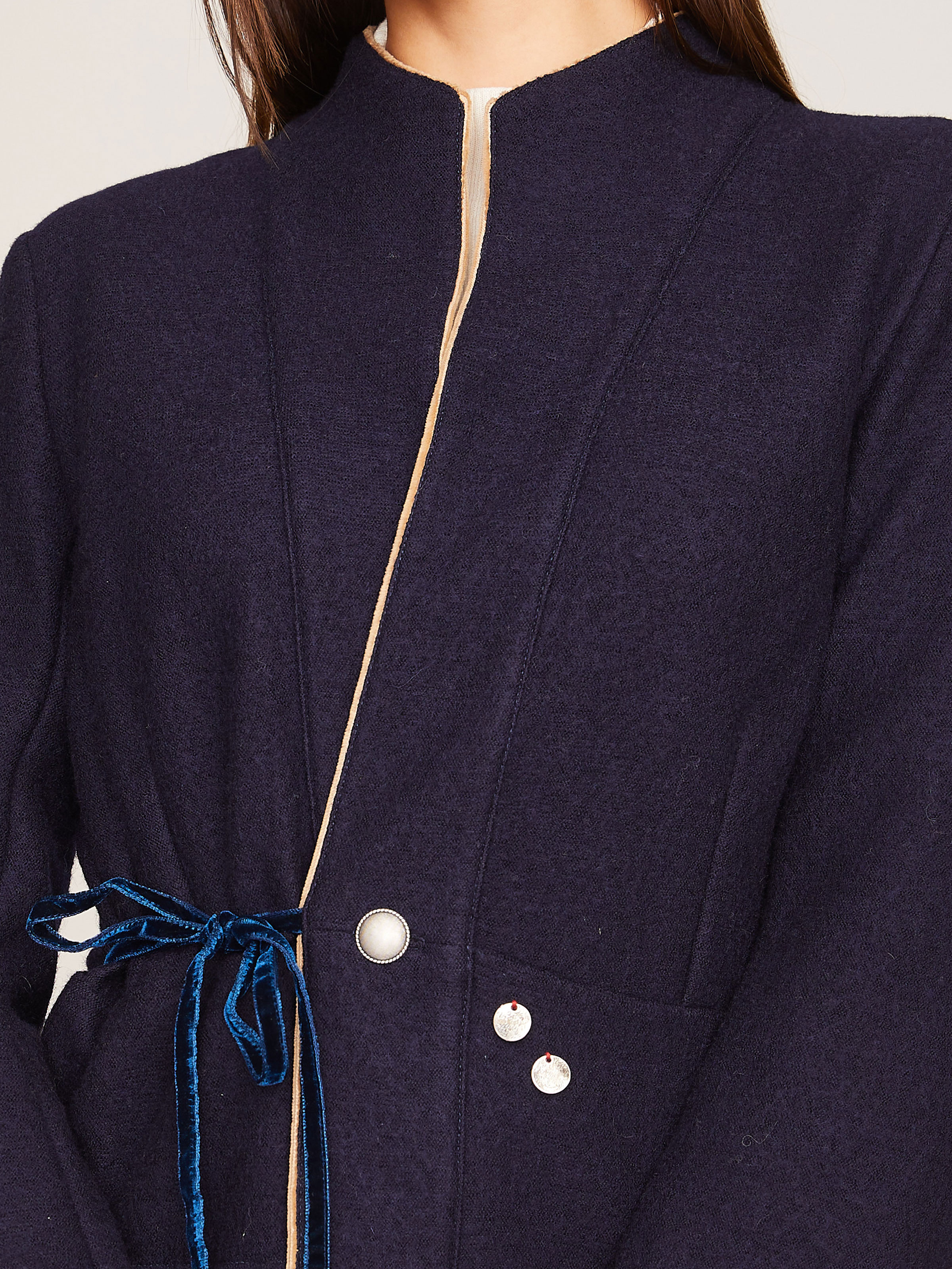 Dunkelblaue Wolljacke Dunkelblaue Wolljacke