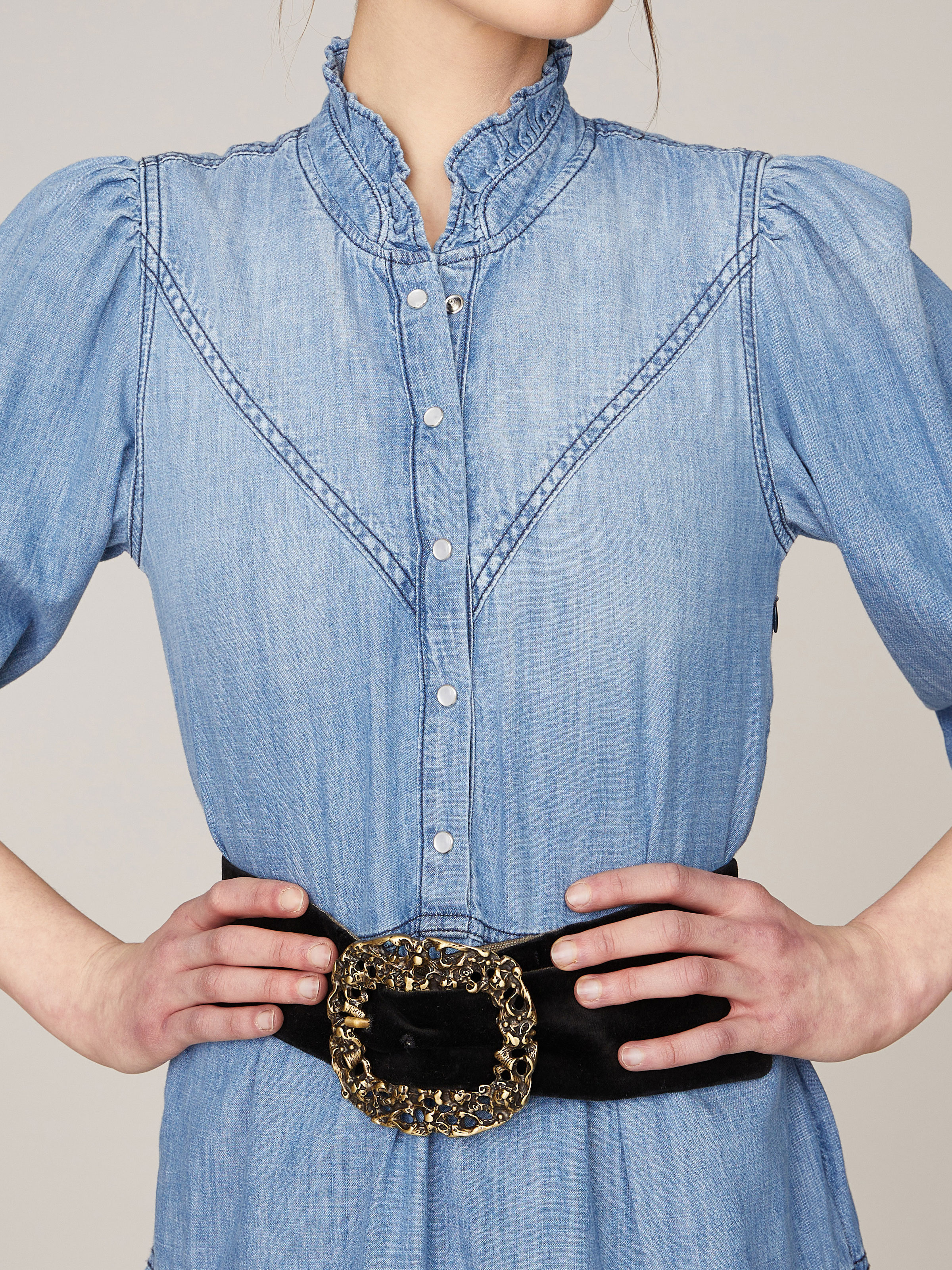 A P C Ruffled Blouse Chambray Saudenacesta Com Br