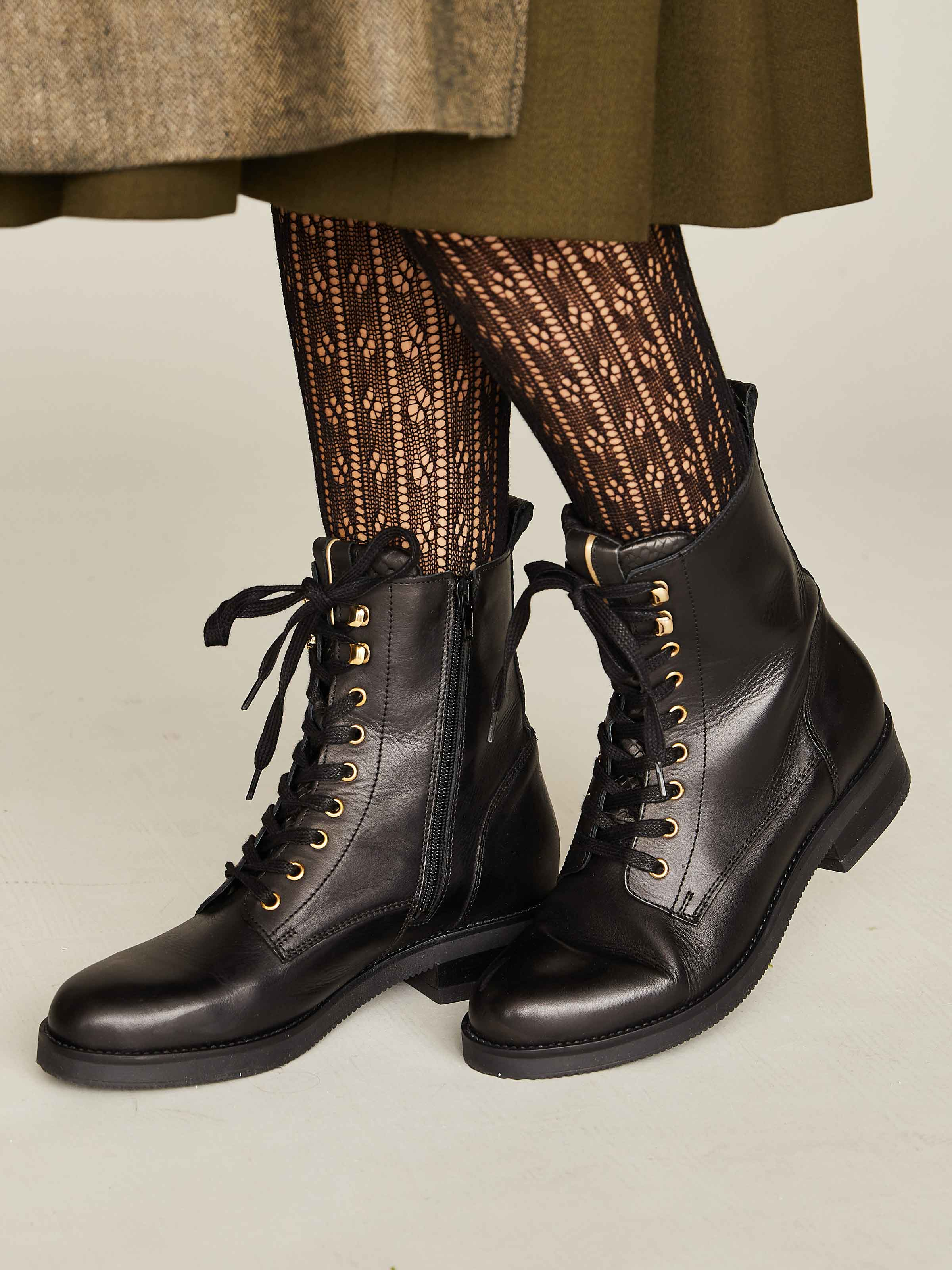 Schwarze Schnürboots Schwarze Schnürboots
