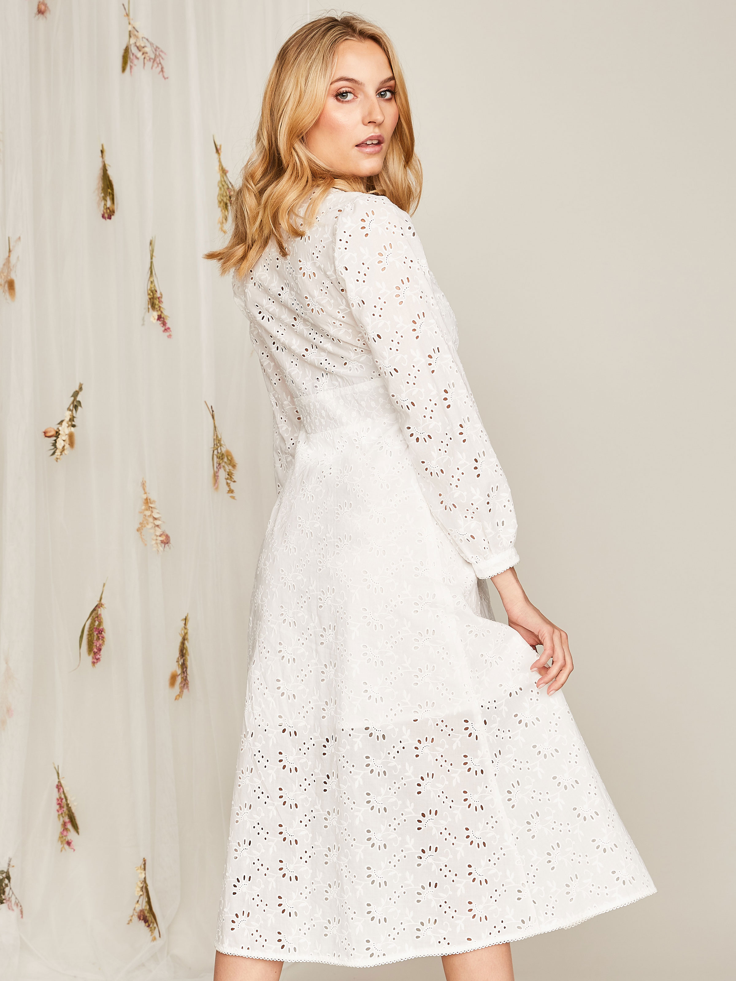 Midikleid mit Lochstickerei Midikleid mit Lochstickerei
