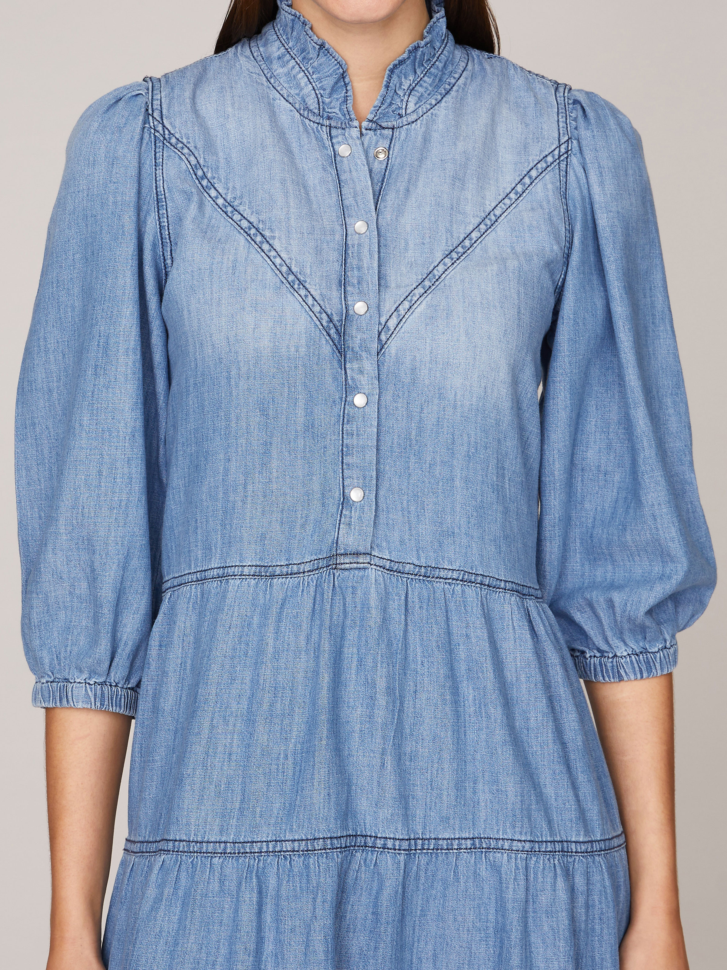Langes Kleid in Denim-Optik Langes Kleid in Denim-Optik
