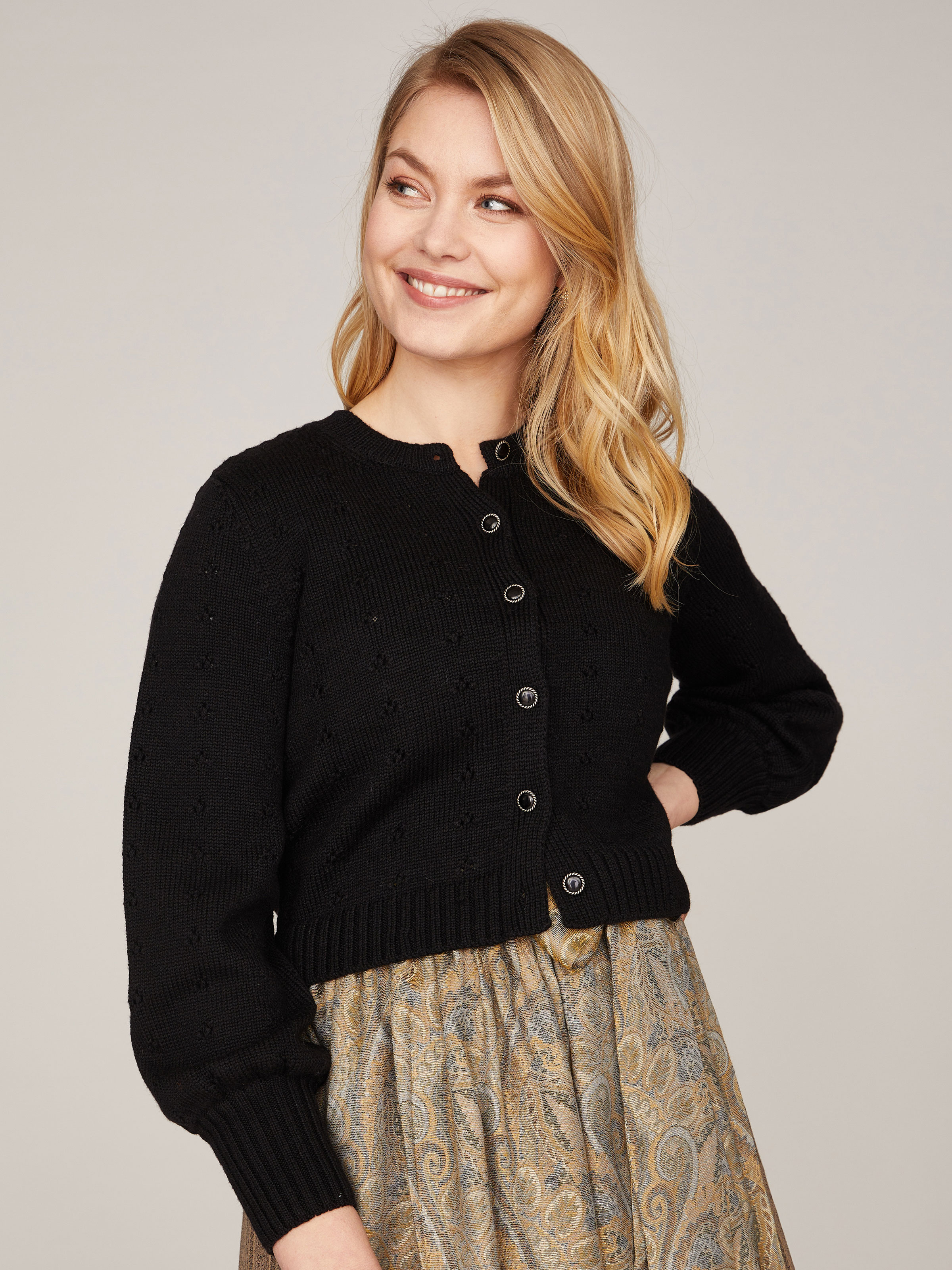 Material-Mix Dirndl mit zwei Schürzen Material-Mix Dirndl mit zwei Schürzen