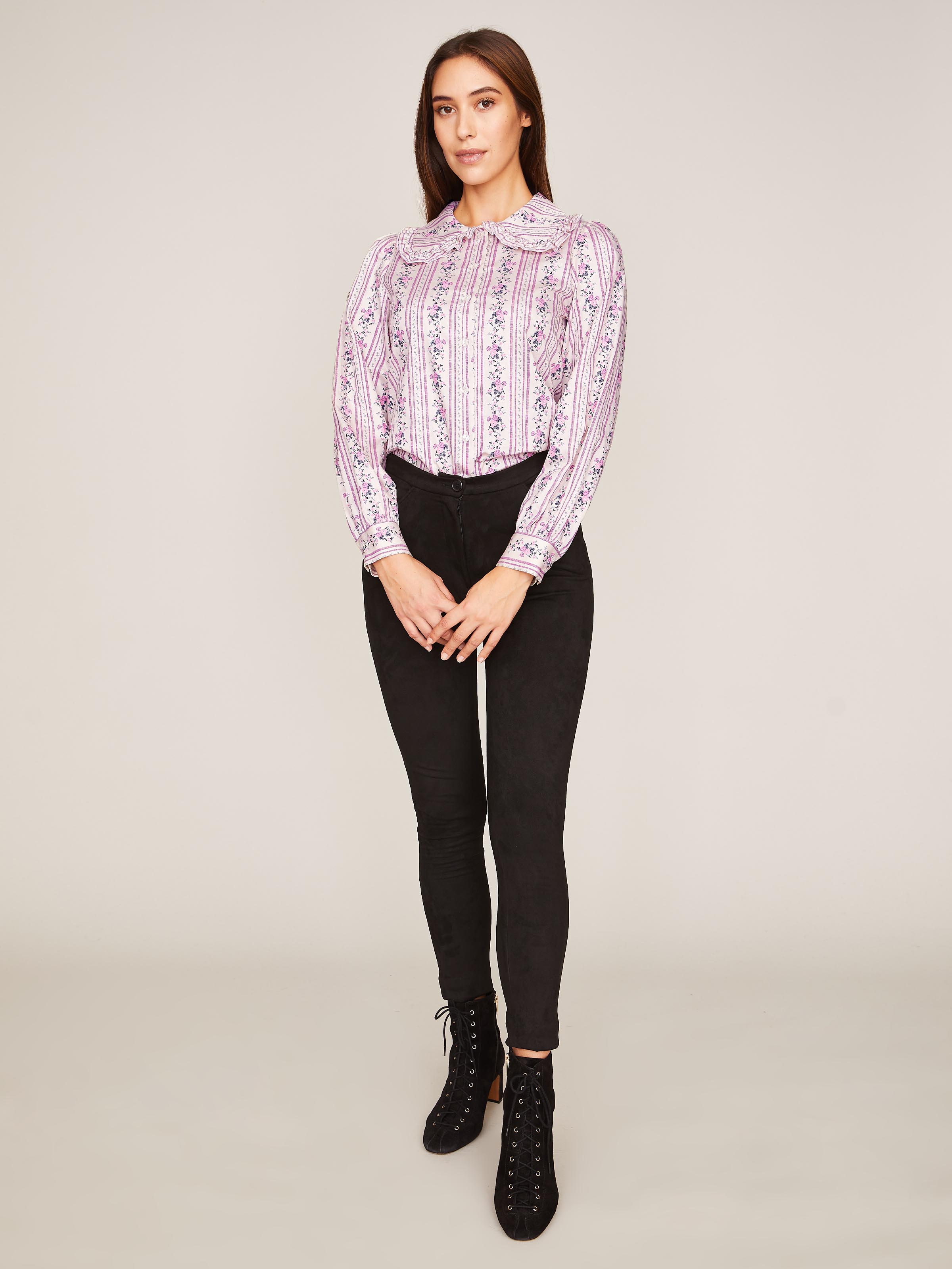 Bluse mit Bubikragen Bluse mit Bubikragen