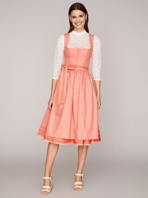 Coralfarbenes Dirndl mit Stickereien Coralfarbenes Dirndl mit Stickereien