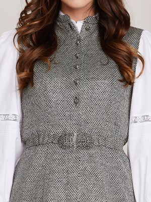 Ärmelloses Midi-Kleid mit Rautenmuster Ärmelloses Midi-Kleid mit Rautenmuster