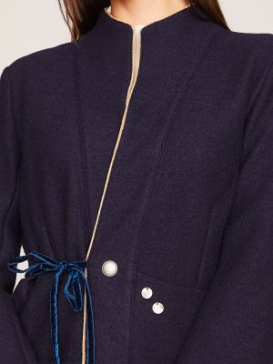 Dunkelblaue Wolljacke Dunkelblaue Wolljacke