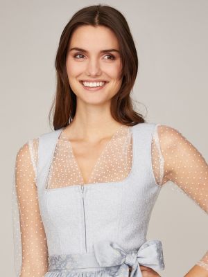 Dirndlbluse aus Pünktchentüll Dirndlbluse aus Pünktchentüll