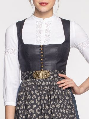 Blaues Dirndl mit floraler Dirndlschürze Blaues Dirndl mit floraler Dirndlschürze