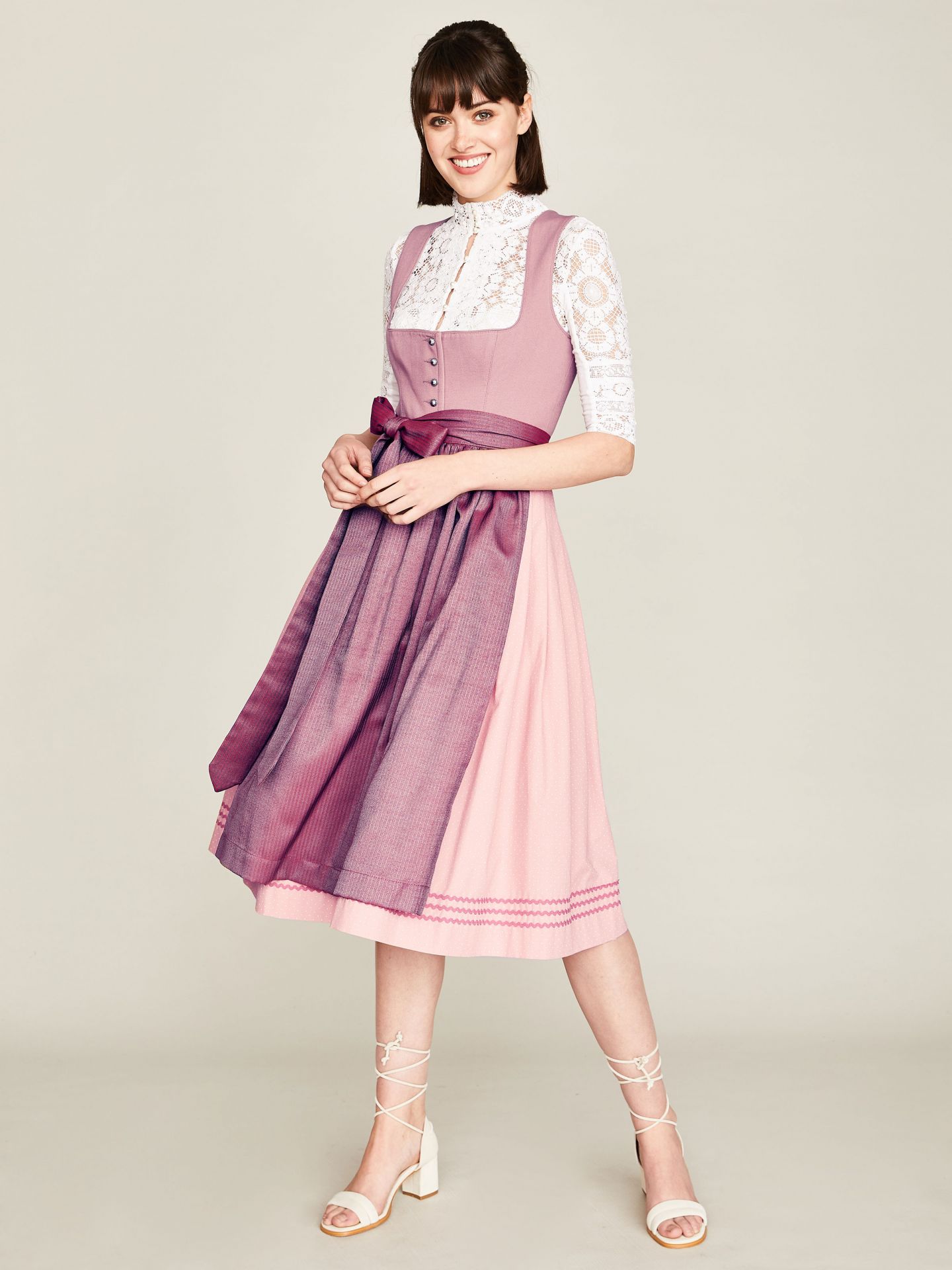 JULIA TRENTINI Altrosa-farbenes Dirndl mit Mustermix