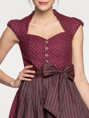 Weinrotes Dirndl mit Flügelärmchen Weinrotes Dirndl mit Flügelärmchen