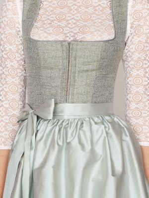 Mintfarbenes Dirndl mit Balkonette-Ausschnitt Mintfarbenes Dirndl mit Balkonette-Ausschnitt