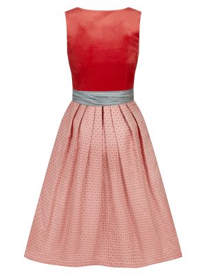 Korallenrotes Dirndl mit zwei Schürzen Korallenrotes Dirndl mit zwei Schürzen