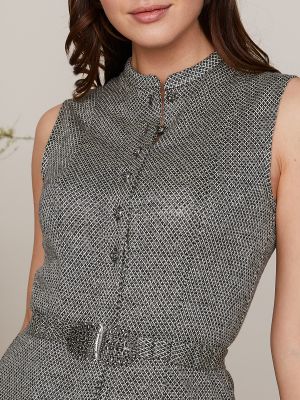 Ärmelloses Midi-Kleid mit Rautenmuster Ärmelloses Midi-Kleid mit Rautenmuster