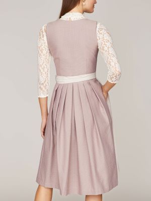 Lavendelfarbenes Dirndl mit 2 Schürzen Lavendelfarbenes Dirndl mit 2 Schürzen