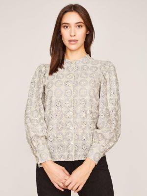 Hellgraue Bluse mit Stickerei Hellgraue Bluse mit Stickerei