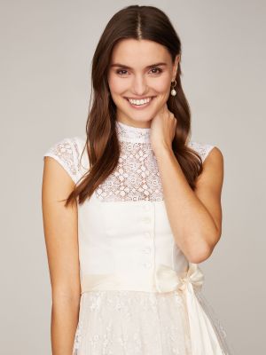Cremeweißes Dirndl mit 2 Schürzen Cremeweißes Dirndl mit 2 Schürzen