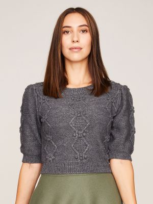 Grauer Strickpullover mit aufwendigem Muster Grauer Strickpullover mit aufwendigem Muster