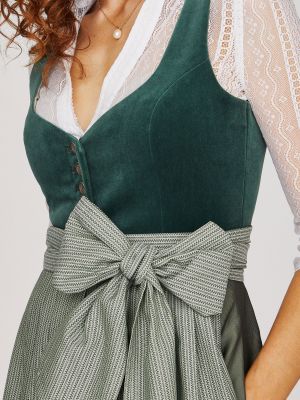 Dunkelgrünes Samtdirndl mit salbeigrüner Schürze Dunkelgrünes Samtdirndl mit salbeigrüner Schürze
