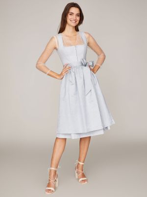 Hellblaues Dirndl mit 2 Schürzen Hellblaues Dirndl mit 2 Schürzen
