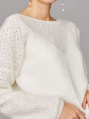 Cremefarbener Braut-Pullover mit tiefem V-Ausschnitt hinten Cremefarbener Braut-Pullover mit tiefem V-Ausschnitt hinten