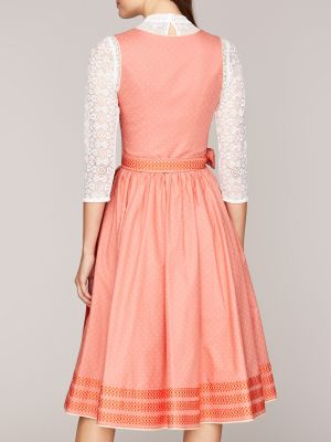 Coralfarbenes Dirndl mit Stickereien Coralfarbenes Dirndl mit Stickereien